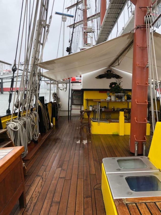 Segelschiff Loth Lorien Hamburgo Exterior foto